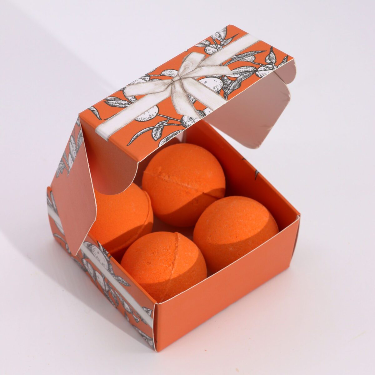 Ancient Wisdom Set of 4 Aromatherapy Vitamin C Bath Bombs Vitamin C Infused Bath Bomb, are meticulously crafted to deliver a luxurious and rejuvenating soak, making it a favourite spa-like indulgence at home.
